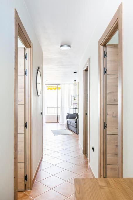 Cosy Apartment In Los Cristianos 5Min To The Ocean Exterior foto